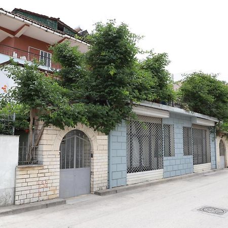 Guesthouse Katerina Berat Kültér fotó